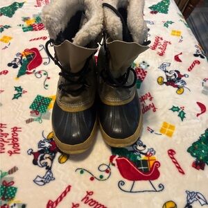 Sorel Winter Boots - Black and Tan